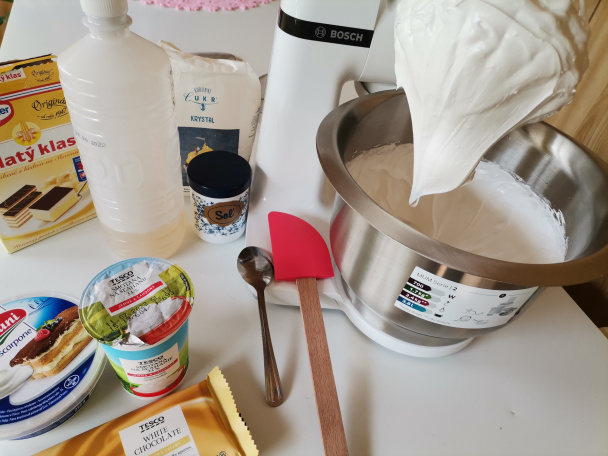 Pavlovky plnené krémom z bielej čokolády (fotorecept)  - obrázok 1