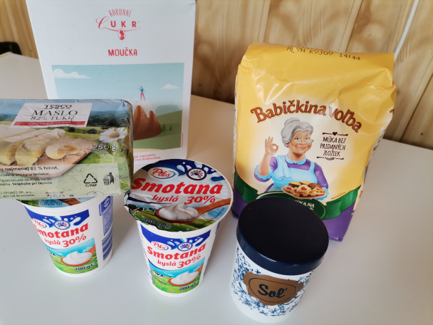 Smotanové kapsičky s jablkovou a makovou plnkou (fotorecept) - obrázok 1