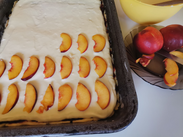 Linecký koláč s tvarohovo-jogurtovou plnkou a ovocím (fotorecept) - obrázok 7