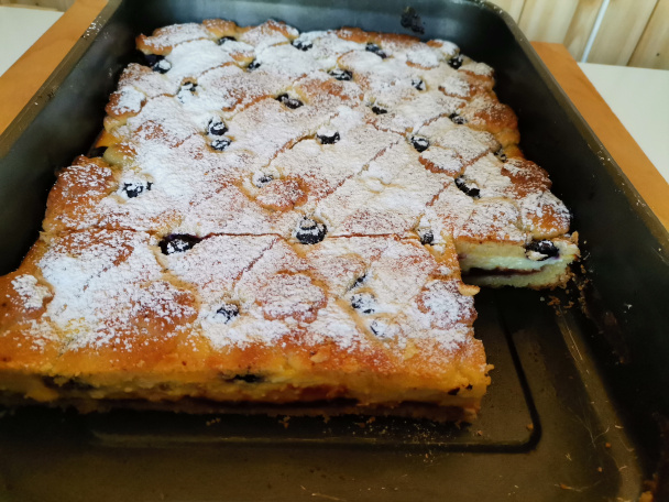 Krehký tvarohovo-čučoriedkový koláč (fotorecept)  - obrázok 12