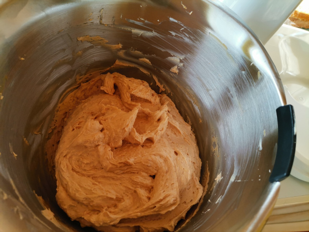Orechové košíčky s karamelovým krémom (fotorecept)  - obrázok 6