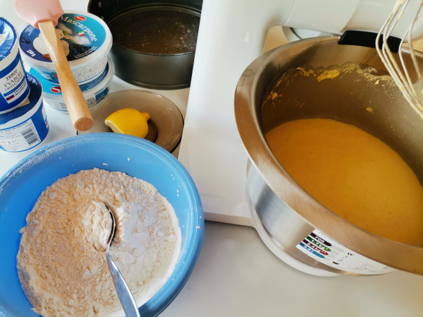 Tvarohovo-marhuľový cheesecake so želatínou (fotorecept) - obrázok 2