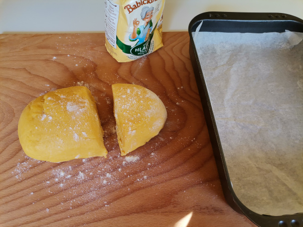 Strúhaný jablkový koláč s bielkovou penou (fotorecept) - obrázok 5