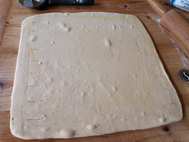 Párky v lístkovom ceste s pizza korením (fotorecept)  - obrázok 2