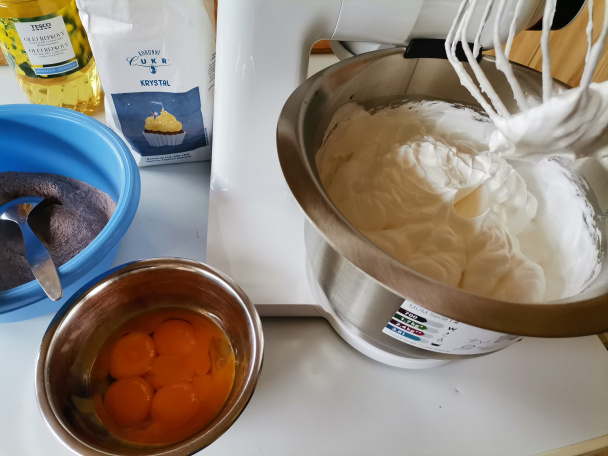 Roláda s mascarpone a gaštanovým pyré (fotorecept) - obrázok 2