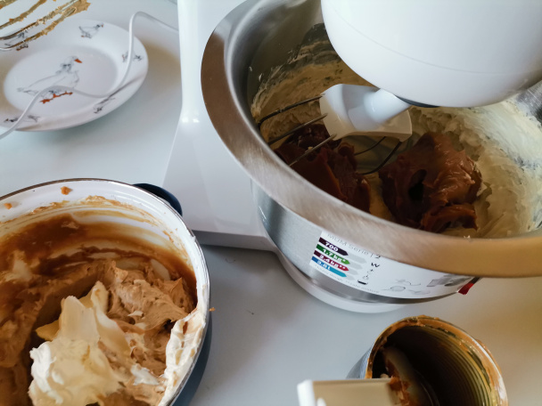 Medové trubičky s karamelovým krémom (fotorecept) - obrázok 8