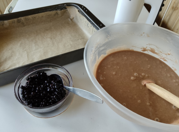 Perníkový koláč s čučoriedkami (fotorecept) - obrázok 3