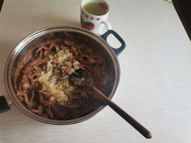 Hovädzí stroganov (fotorecept) - obrázok 3