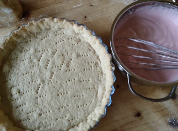 Linecký koláč s tvarohovou plnkou a jahodami (fotorecept) - obrázok 7