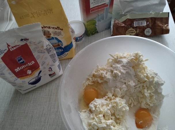 Lenivý jablkovo-makový koláč (fotorecept) - obrázok 1