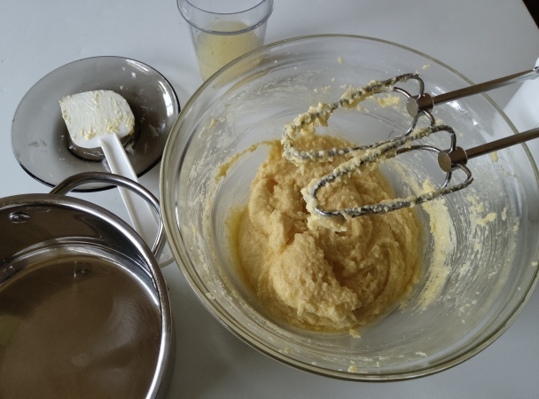 Linecké koláčiky s citrónovou plnkou lemon curd (fotorecept) - obrázok 3