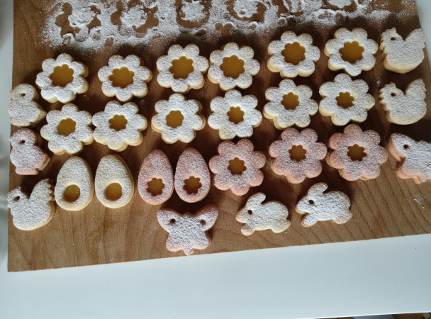 Linecké koláčiky s citrónovou plnkou lemon curd (fotorecept) - obrázok 12