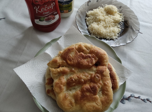 Nadýchané langoše z chladničky (fotorecept) - obrázok 4