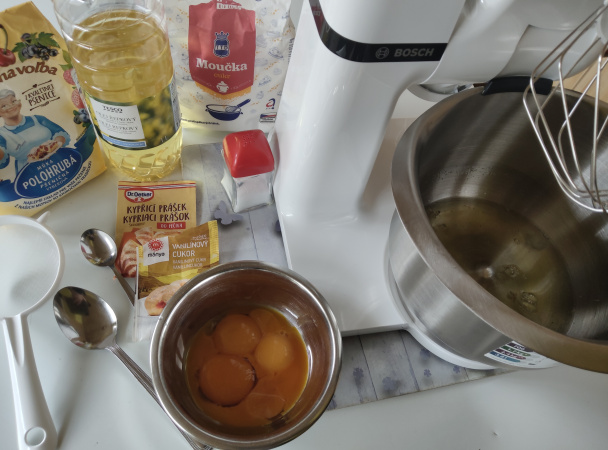 Piškótová roláda s lekvárom (fotorecept) - obrázok 1