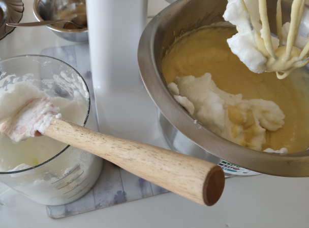 Bábovka s tvarohom a hrozienkami (fotorecept) - obrázok 3