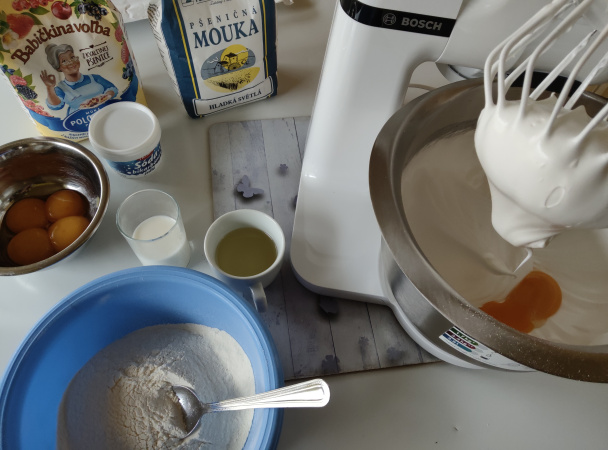 Ovocná torta so želé a s mascarpone krémom (fotorecept) - obrázok 2