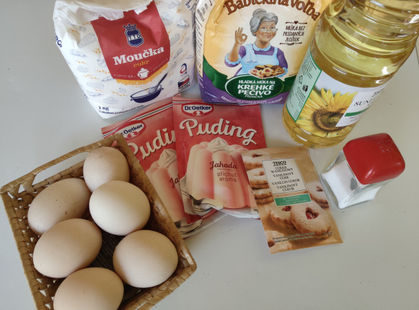 Jahodový tunel s tvarohom a mascarpone (fotorecept) - obrázok 1