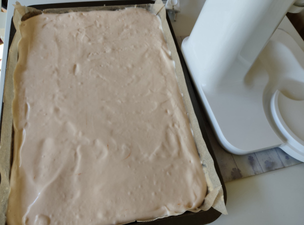 Jahodový tunel s tvarohom a mascarpone (fotorecept) - obrázok 4