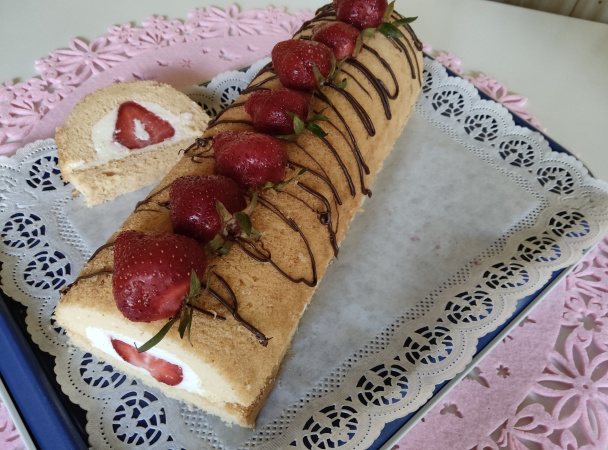 Jahodový tunel s tvarohom a mascarpone (fotorecept) - obrázok 9