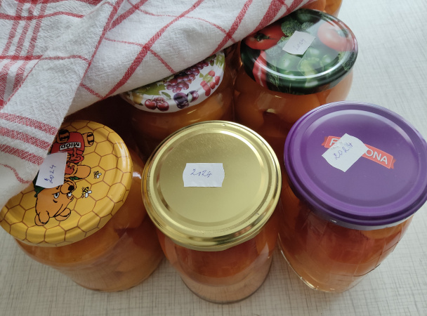 Marhuľový kompót podľa starých mám (fotorecept) - obrázok 5