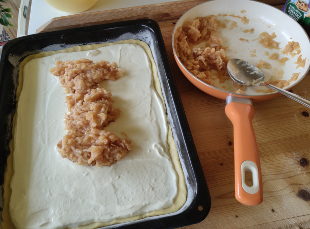 Hnetený krehký tvarohovo-jablkový koláč (fotorecept) - obrázok 5
