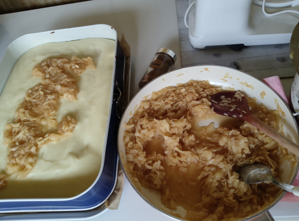 Šťavnatý vanilkovo-jablkový koláč (fotorecept) - obrázok 6