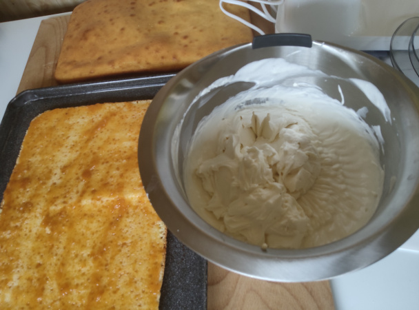 Jogurtové rezy s citrónovou polevou (fotorecept) - obrázok 5