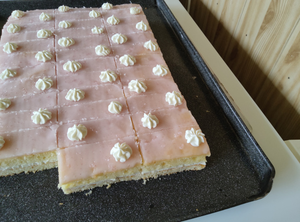 Jogurtové rezy s citrónovou polevou (fotorecept) - obrázok 8