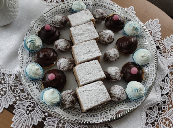 Zamatové tvarohové rezy (fotorecept) - obrázok 8