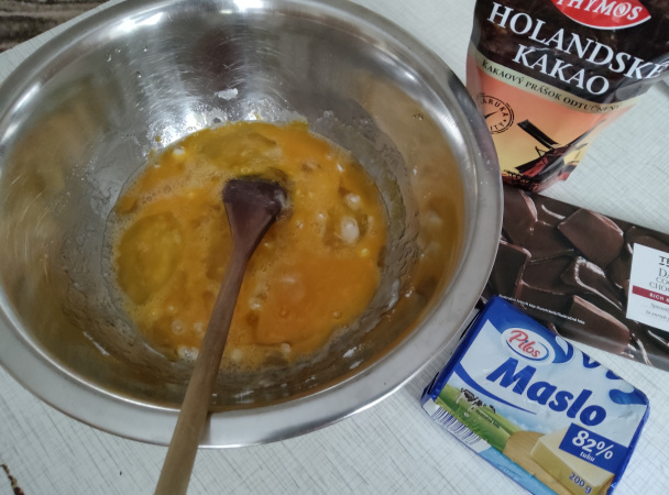 Plnené orechy z tmavého orechového cesta (fotorecept) - obrázok 4