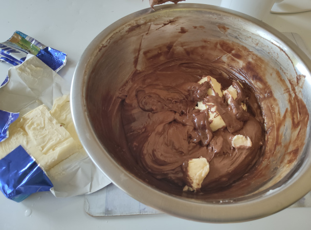 Plnené orechy z tmavého orechového cesta (fotorecept) - obrázok 6