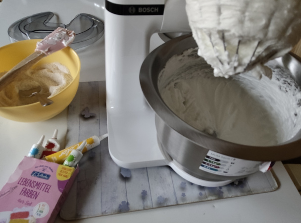 Jednoduché makrónky so slaným karamelom (fotorecept) - obrázok 2