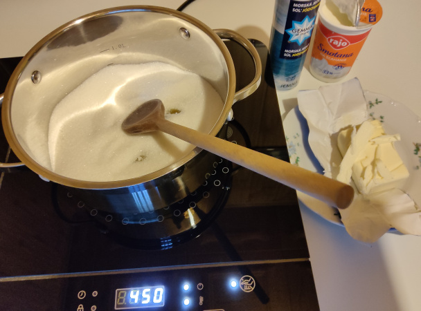 Jednoduché makrónky so slaným karamelom (fotorecept) - obrázok 6