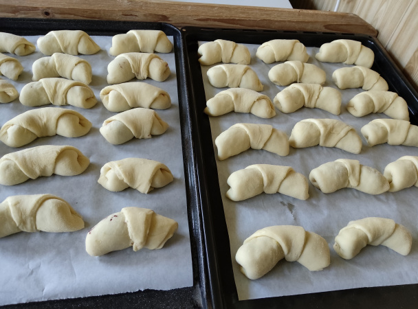 Hrnčekové rožky (fotorecept) - obrázok 6