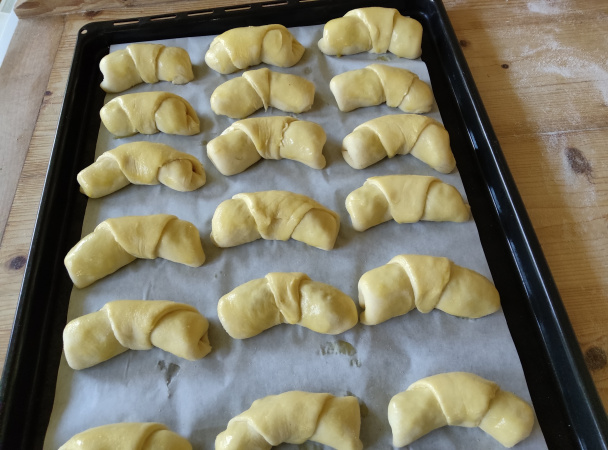 Hrnčekové rožky (fotorecept) - obrázok 7