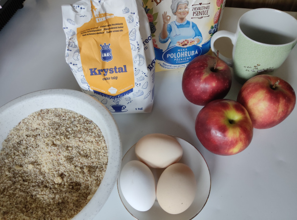 Jablková rýchlovka so slaným karamelom (fotorecept) - obrázok 1
