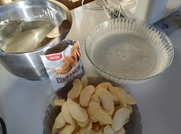 Jablková rýchlovka so slaným karamelom (fotorecept) - obrázok 3
