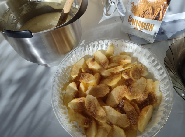 Jablková rýchlovka so slaným karamelom (fotorecept) - obrázok 4