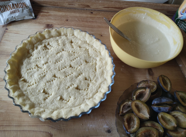 Tvarohový koláč so slivkami (fotorecept) - obrázok 6