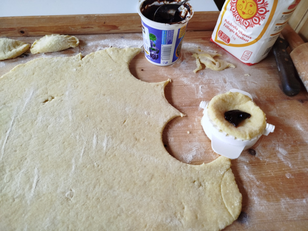 Pirohy zo zemiakového cesta plnené slivkovým lekvárom (fotorecept) - obrázok 3