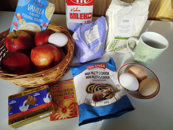 Makovo-jablkové rezy s pudingovým krémom (fotorecept) - obrázok 1