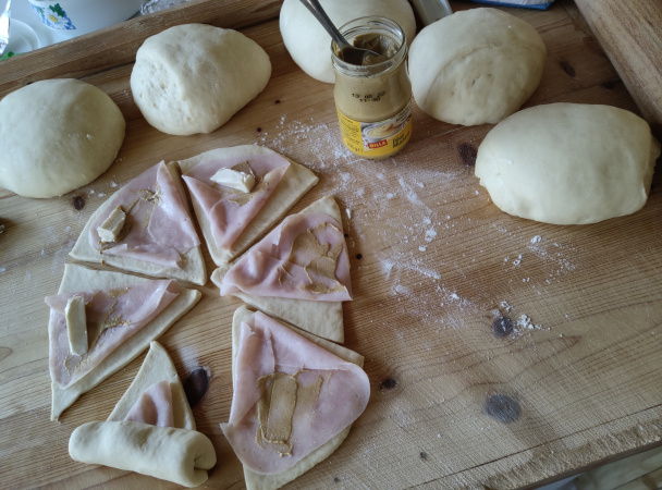 Kysnuté šunkové a pudingové rožky (fotorecept) - obrázok 5