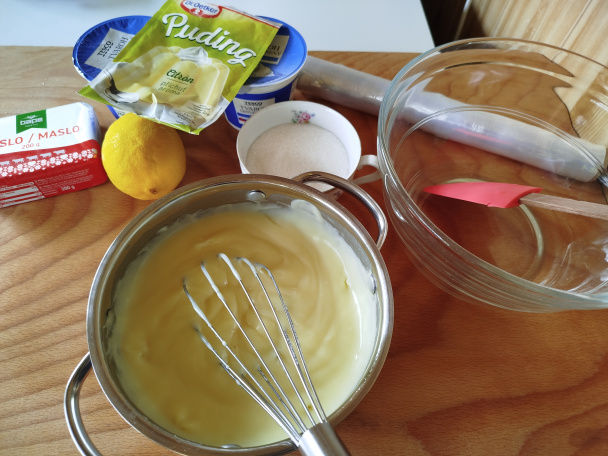 Citrónové rezy s pudingovo-tvarohovým krémom (fotorecept) - obrázok 6