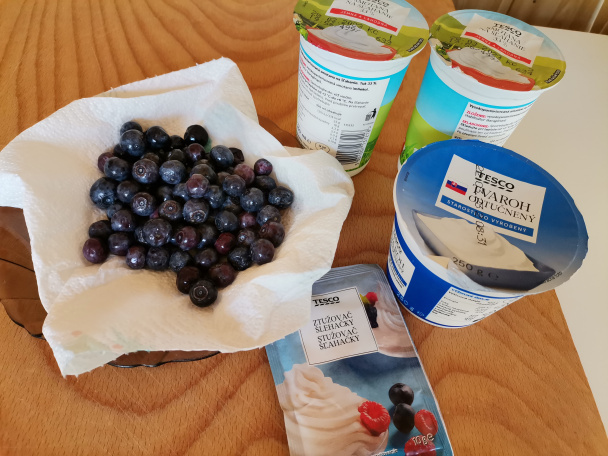 Tvarohová roláda s čučoriedkami (fotorecept) - obrázok 4