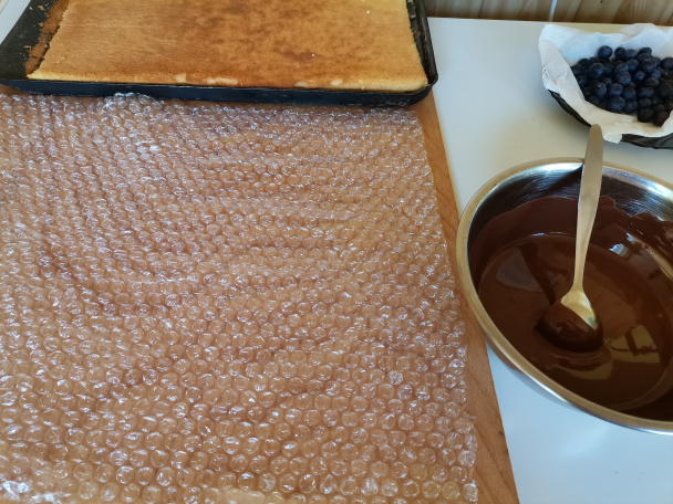 Tvarohová roláda s čučoriedkami (fotorecept) - obrázok 6