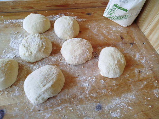 Langoše s kyslou smotanou (fotorecept) - obrázok 4