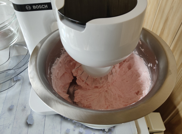 Ovocná torta s jahodovým krémom a so želé (fotorecept) - obrázok 6