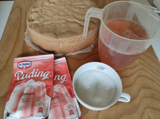 Ovocná torta s jahodovým krémom a so želé (fotorecept) - obrázok 7