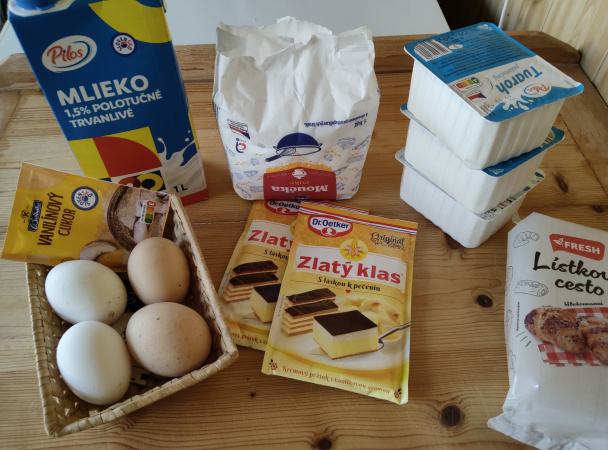 Tvarohový zákusok z lístkového cesta s penou (fotorecept) - obrázok 1