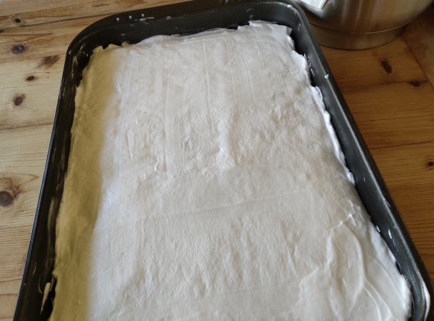 Tvarohový zákusok z lístkového cesta s penou (fotorecept) - obrázok 5